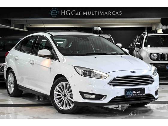 FORD FOCUS 2.0 TITANIUM PLUS FASTBACK 16V FLEX 4P POWERSHIFT FORD FOCUS 2.0 TITANIUM PLUS FASTBACK 16V FLEX 4P POWERSHIFT